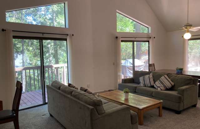 Beautiful Chalet near main Road photos photos