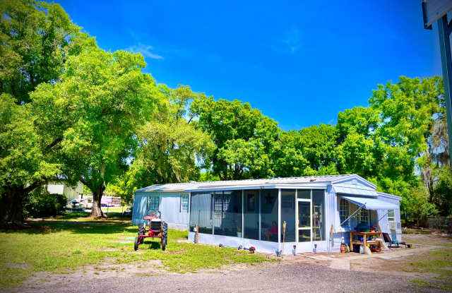 1511 Gaines Road photos photos