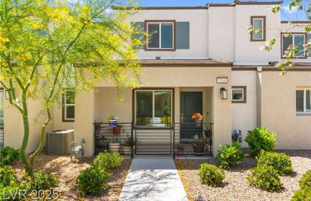 Stylish Fully Furnished 3-Bedroom Townhouse in Gated Arcadia Community photos photos