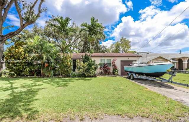2274 SW 44th St Gallery 3
