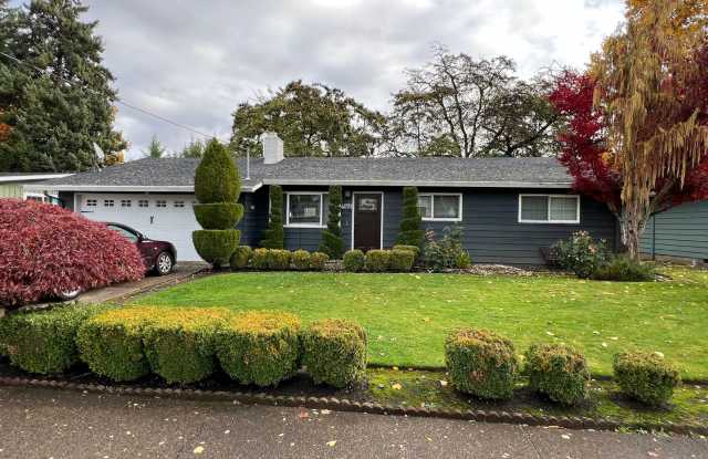 ✨Lovely 3bed/2bath Ranch style home with HUGE private yard in ✨ photos photos ✨Lovely 3bed/2bath Ranch style home with HUGE private yard in ✨ photos photos