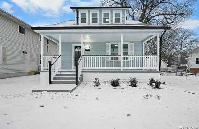 21902 Ridgeway Street photos photos