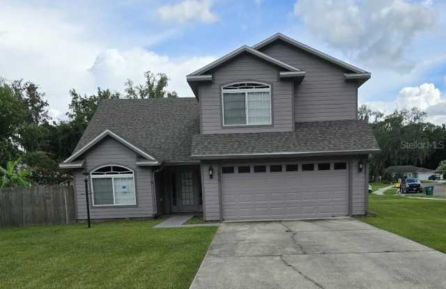 1422 SAFFRON TRAIL - 1422 Saffron Trail, DeLand, FL 32724