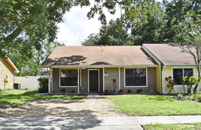 Well maintained 2 bedroom property with lots of upgrades photos photos