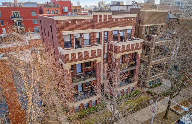 3229-31 N Kenmore Gallery 3