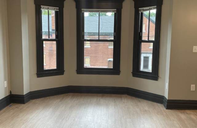 4022 Porter Gallery 4