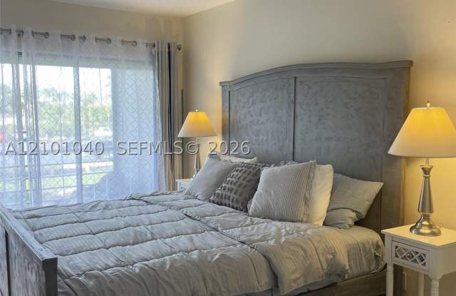 200 Waterway Dr S Gallery 3