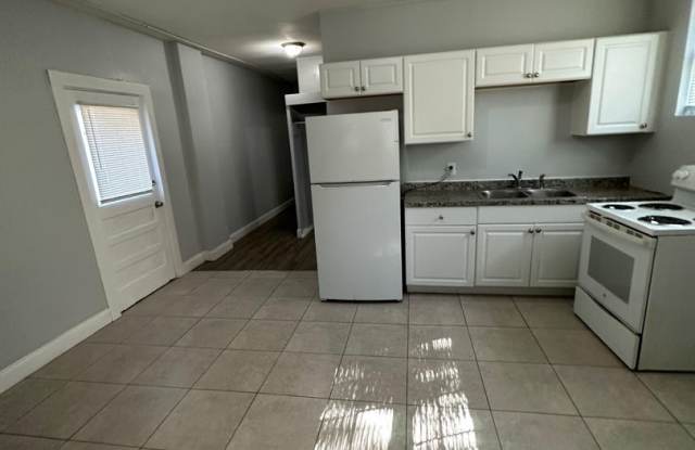 Fully Renovated 2/1-Single Family Available for Immediate Rent! photos photos