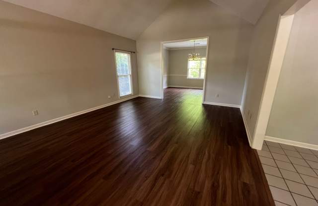 Nice Home in Great Location on Wrights Mill Road Gallery 4