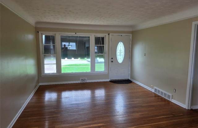 1371 W Miner Road Gallery 2