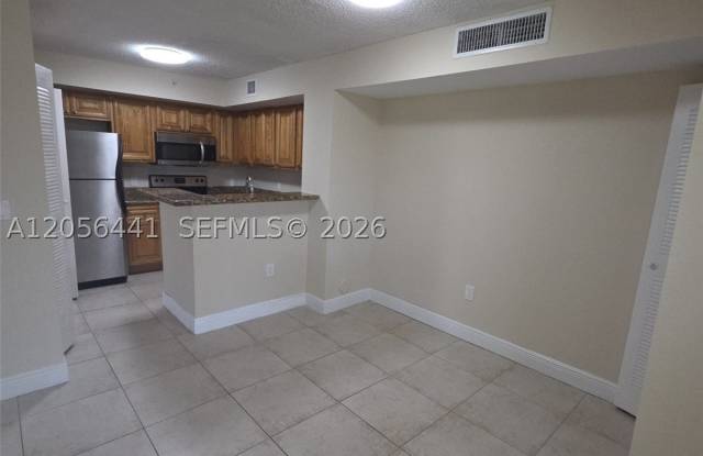 12142 ST ANDREWS PL Gallery 2