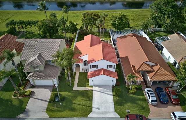 4583 NW 7th Place Gallery 2