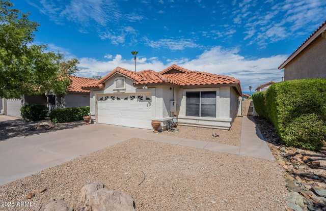 8846 E WINDROSE Drive photos photos