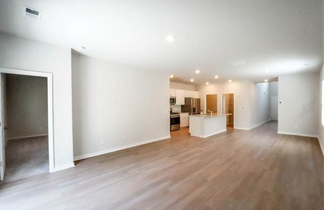 Beautiful 5BR Rincon Home with Open Floorplan & Loft Space Gallery 4