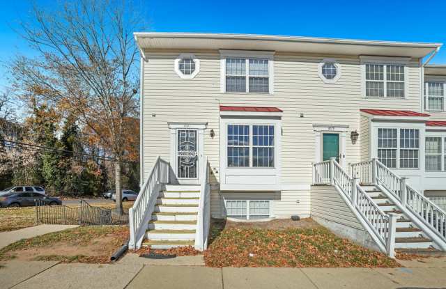 THREE BEDROOM 2.5 BATH TOWNHOME IN PRISTINE CONDITION IS AVAILABLE FOR IMMEDIATE OCCUPANCY IN RIVER PARK - 6081 64th Avenue, East Riverdale, MD 20737 THREE BEDROOM 2.5 BATH TOWNHOME IN PRISTINE CONDITION IS AVAILABLE FOR IMMEDIATE OCCUPANCY IN RIVER PARK - 6081 64th Avenue, East Riverdale, MD 20737