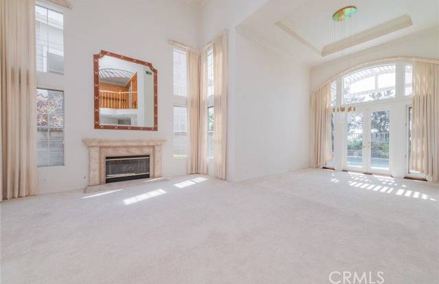 22661 White Oaks Gallery 3