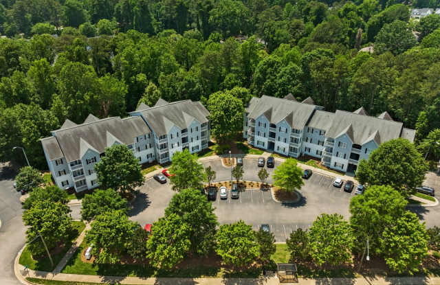 Blue Hill Apartments Gallery 1