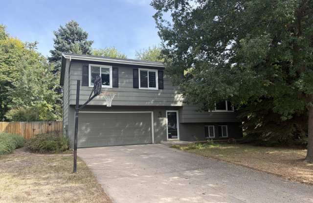 Spacious 3 Bed Home in Fort Collins | Fenced Yard, Fireplace & Finished Basement Gallery 1
