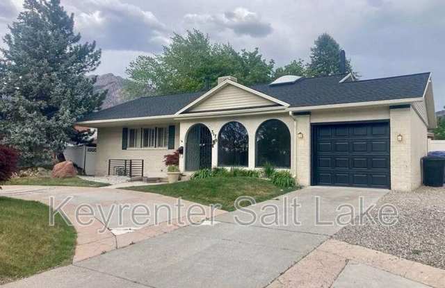 Great Three Bedroom Home in Cottonwood Heights!!! - 7179 South 2825 East, Cottonwood Heights, UT 84121