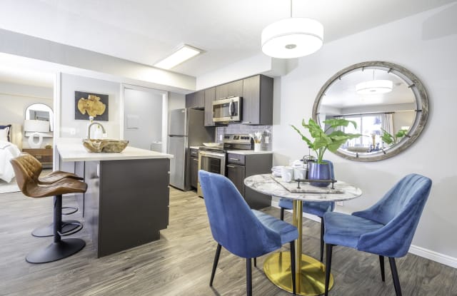 Turnberry Apartments Gallery 4