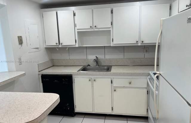 1465 NE 123rd St photos photos