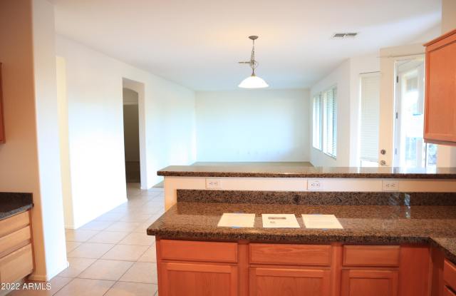 3560 E COCONINO Way Gallery 4
