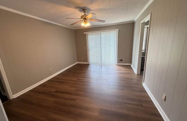 159 Redwood Court Gallery 3