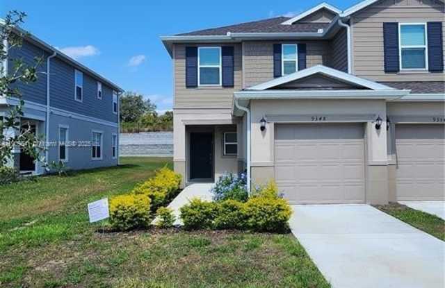 9348 Westside Hills Drive - 9348 Westside Hills Drive, Four Corners, FL 34747