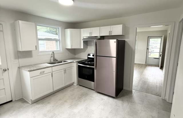1321 Riverwood Drive - B Gallery 2
