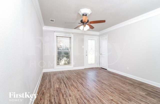 3825 Williamsburg Drive Gallery 3