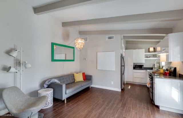 7288 E RANCHO VISTA Drive Gallery 2