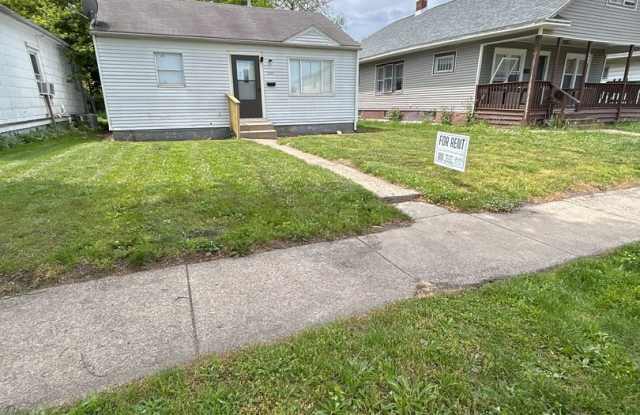 ** Move IN Special ** Updated 2-Bedroom, 1-Bathroom Home in South Bend – $1,100/Month photos photos