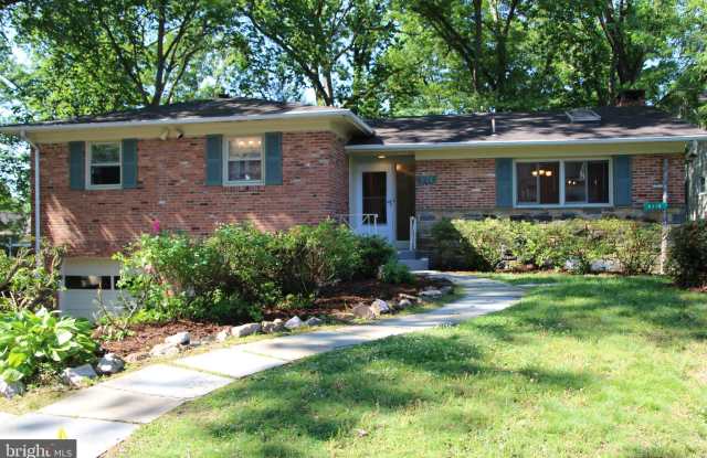6210 DAHLONEGA ROAD - 6210 Dahlonega Road, Brookmont, MD 20816