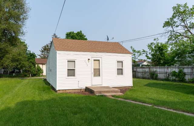 2818 Hanson Street photos photos