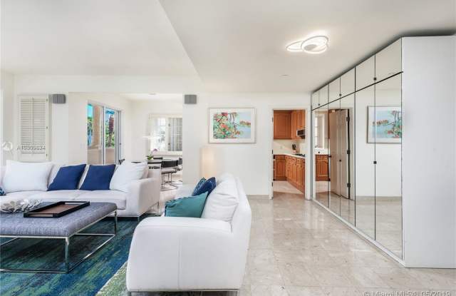 19121 Fisher Island Dr Gallery 3