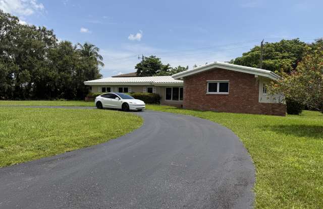 7743 Sw 72nd Ct Gallery 1