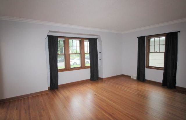 1600 Bayard Avenue Gallery 2