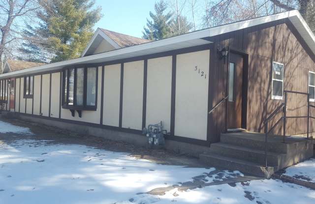 2 Bedroom Duplex - 3121 Sampson Street, Wisconsin Rapids, WI 54494 2 Bedroom Duplex - 3121 Sampson Street, Wisconsin Rapids, WI 54494