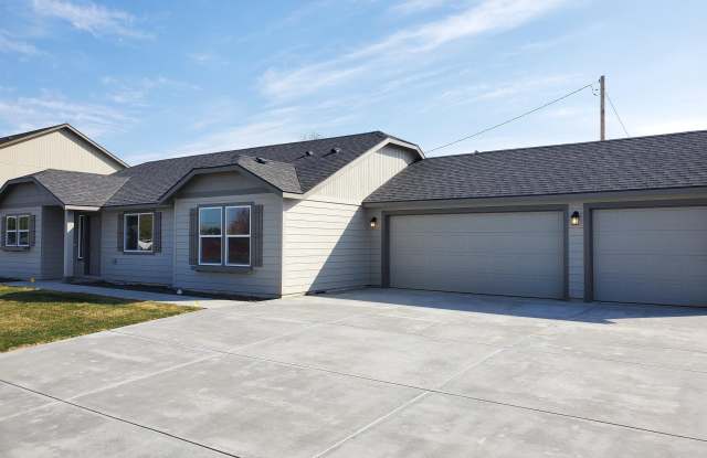 2129 W 23rd Avenue - 2129 West 23rd Avenue, Kennewick, WA 99337