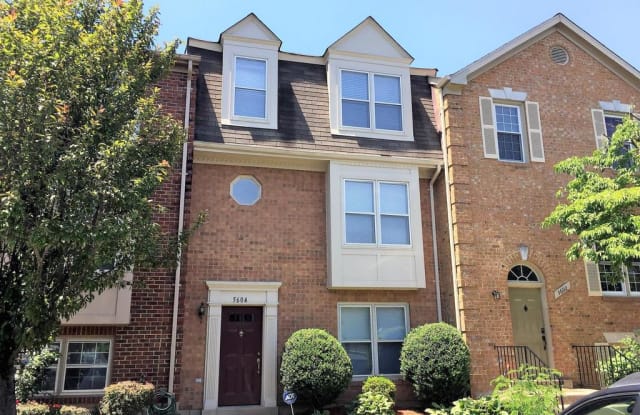 5604 GRESHAM LN - 5604 Gresham Lane, Centreville, VA 20120
