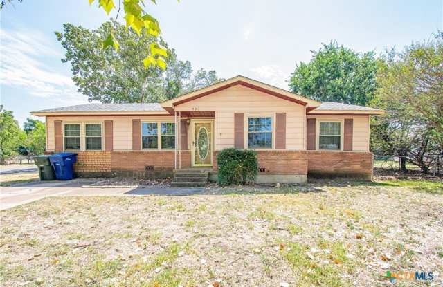 901 Mary Street - 901 Mary Street, Copperas Cove, TX 76522