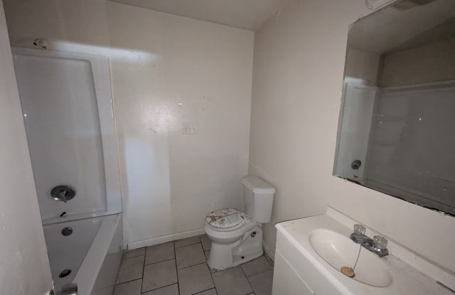 5405 Washington Ct Gallery 4