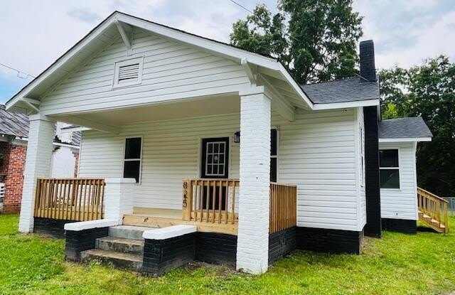 825 Long Avenue photos photos