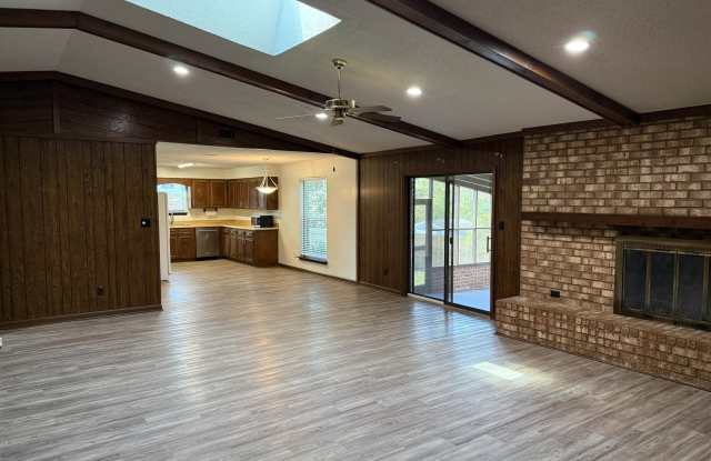 2044 Bridgewater Drive Gallery 3