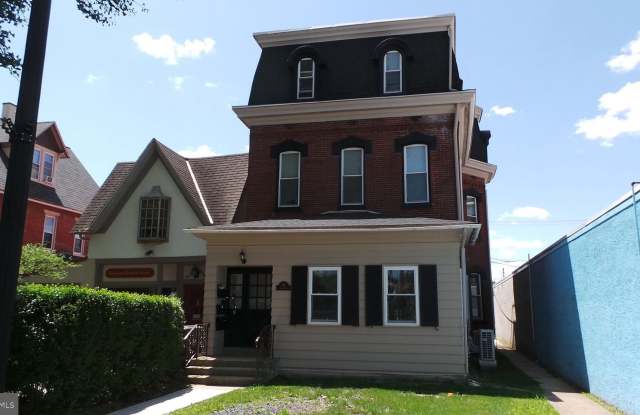 566 E HIGH Street unit: 1 - 566 East High Street, Pottstown, PA 19464
