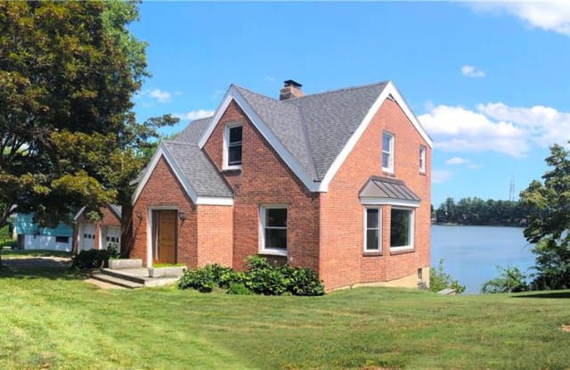 905 Lakeside Drive - 905 Lakeside Drive, Bridgeport, CT 06606