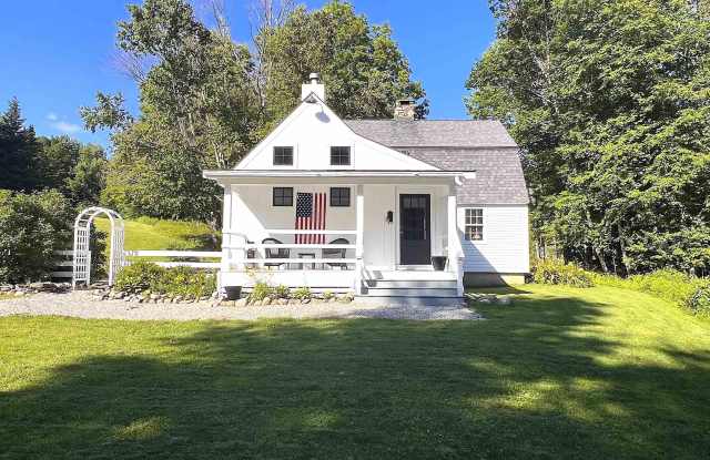 190 Scallop Drive Gallery 1