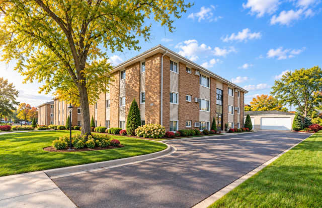 Hanson Court Apartments | Updated 2 Bedroom / 1 Bath Gallery 1