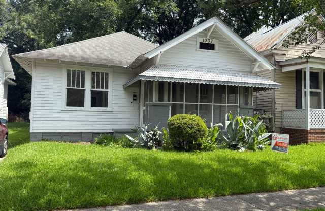 **AVAILABLE NOW**Historic Bungalow 2 Bedroom / 1 Bathroom Home for Rent in Midtown Columbus, GA*** photos photos