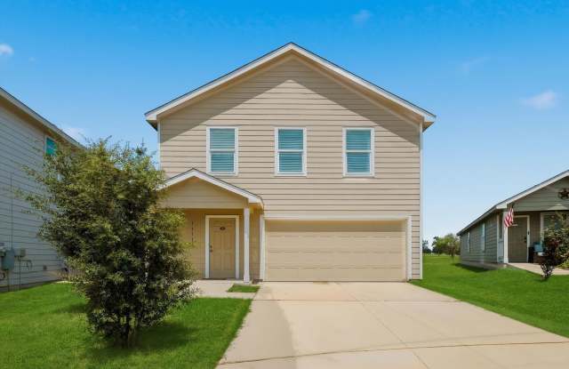Beautiful 4-Bedroom Home with Golf & Clubhouse Access Gallery 3